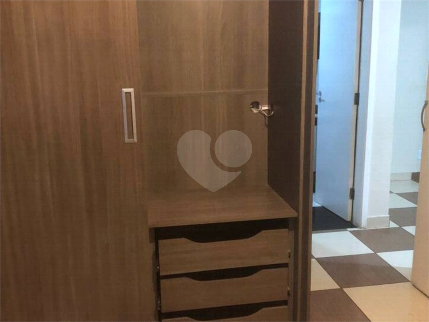 Apartamento à venda com 2 quartos, sendo 1 suíte, em Jardim São Luís, Suzano, SP