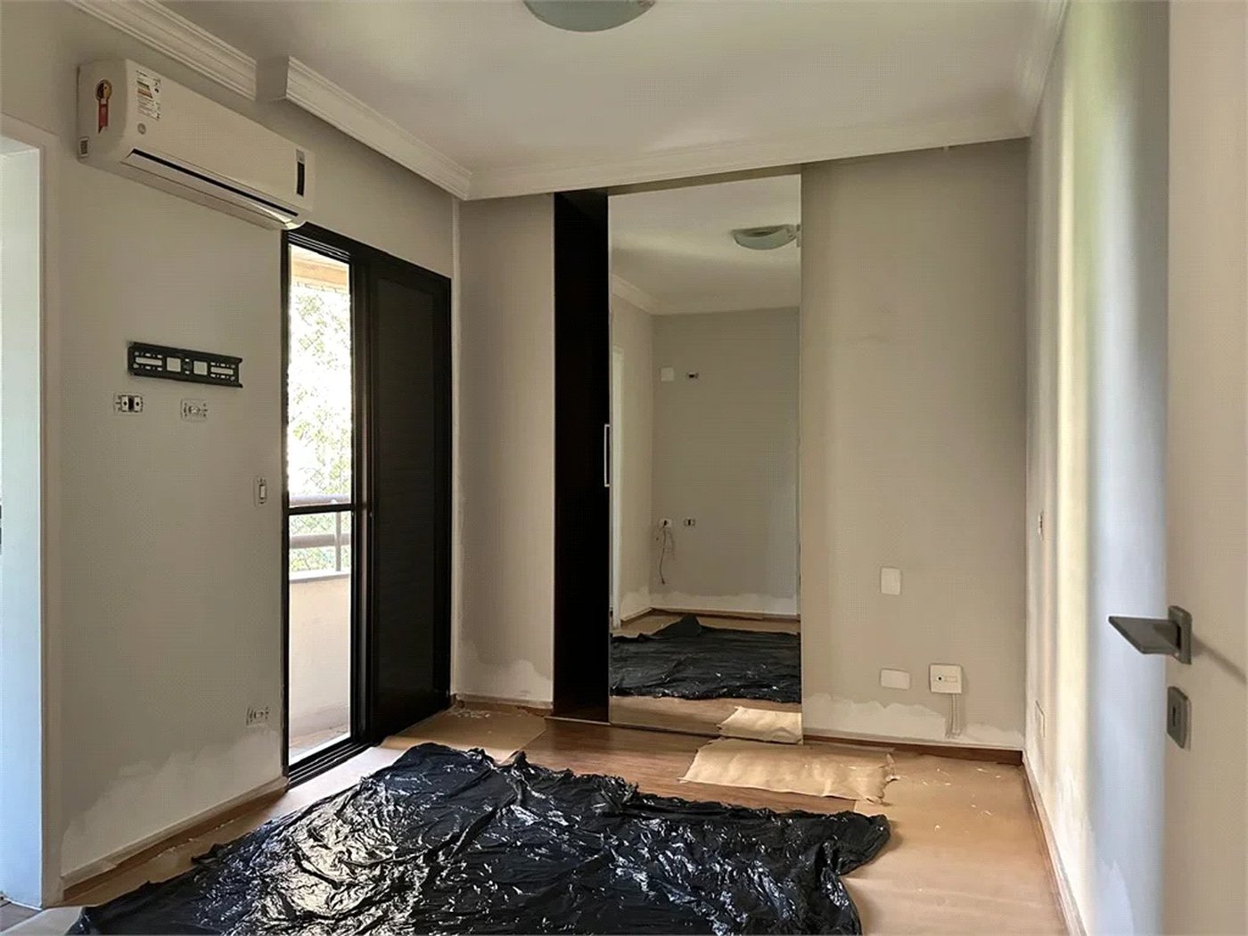 Apartamento à venda com 2 suítes em Vila Andrade, São Paulo, SP