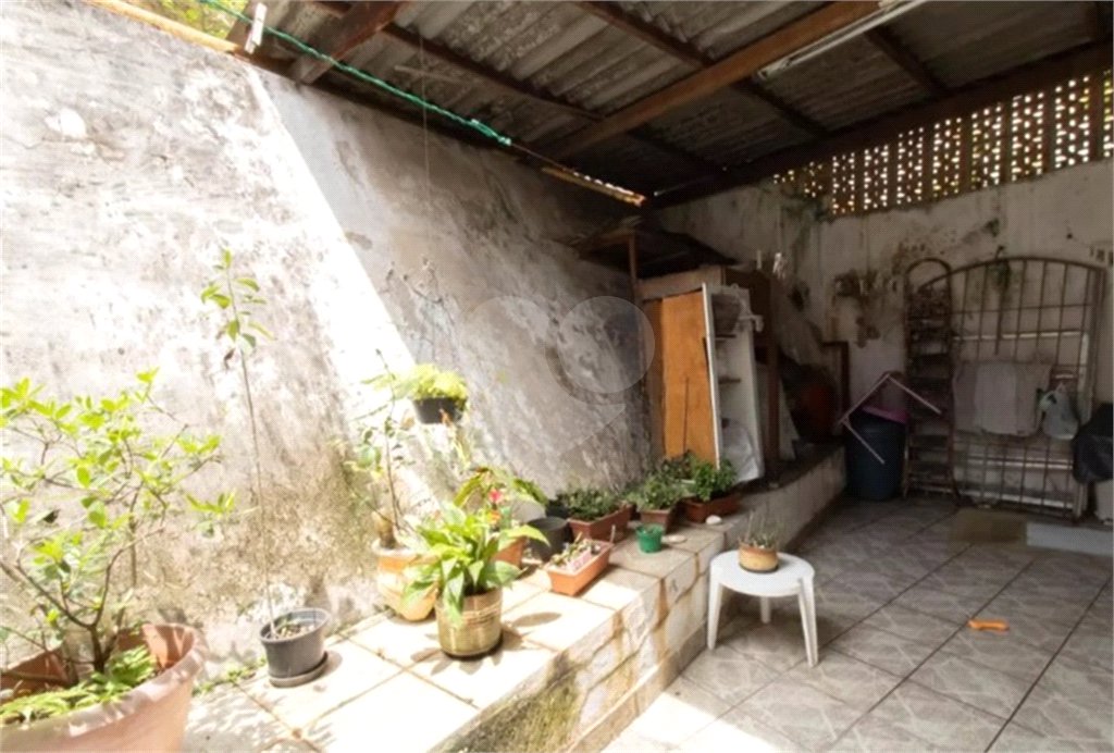 Casa à venda com 3 quartos, sendo 2 suítes,  em Jardim Santa Mena, Guarulhos, SP