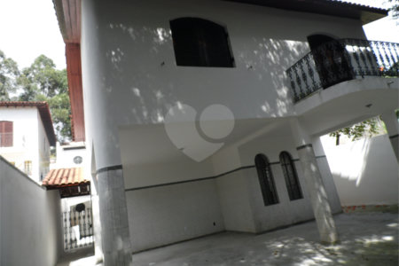 Casa à venda com 5 quartos, sendo 3 suítes, em Vila São Francisco, São Paulo, SP