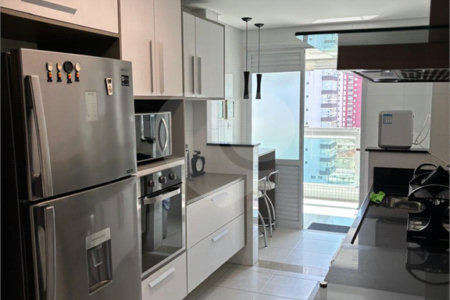 Apartamento à venda com 3 quartos, sendo 1 suíte, em Canto do Forte, Praia Grande, SP