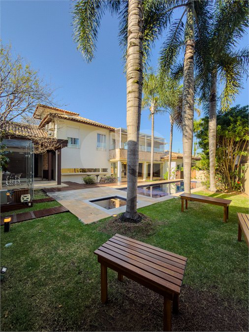 Casa à venda com 4 suítes no condomínio Villa Borghese, Indaiatuba - SP