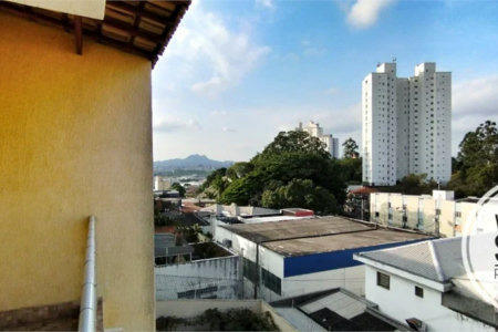 Sobrado à venda com 3 suítes em Jaguaré, São Paulo, SP