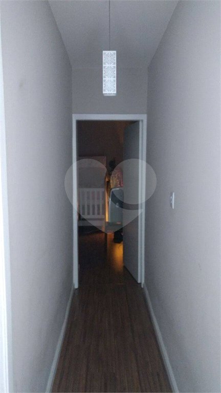 Sobrado à venda com 3 quartos no Centro, Poá, SP