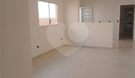 Casa à venda com 2 quartos, sendo 1 suíte,  em Reneville, Mairinque, SP