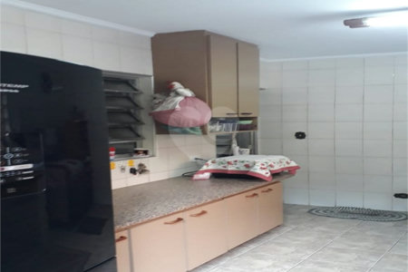 Sobrado à venda com 2 quartos em Vila dos Remédios, São Paulo, SP