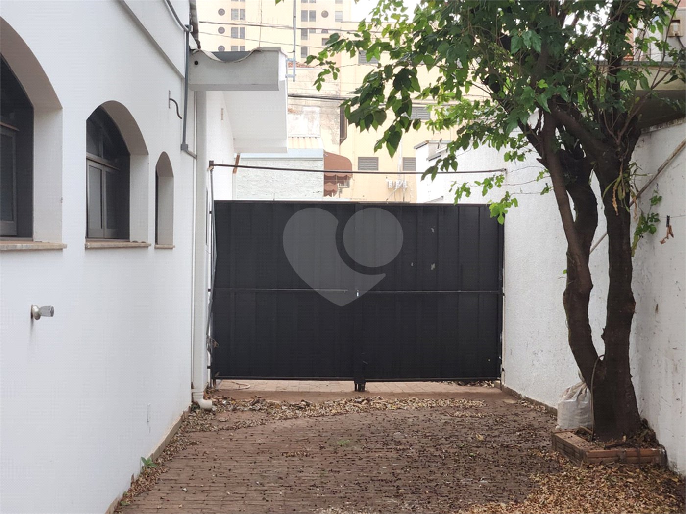 Sobrado à venda ou para alugar com 4 quartos, sendo 2 suítes, no Centro, Araraquara, SP