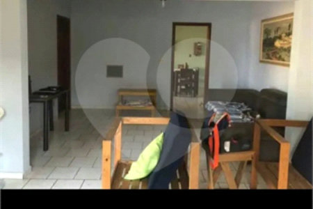 Casa à venda com 3 quartos, sendo 1 suíte,  em Jardim Santa Júlia (vila Xavier), Araraquara, SP