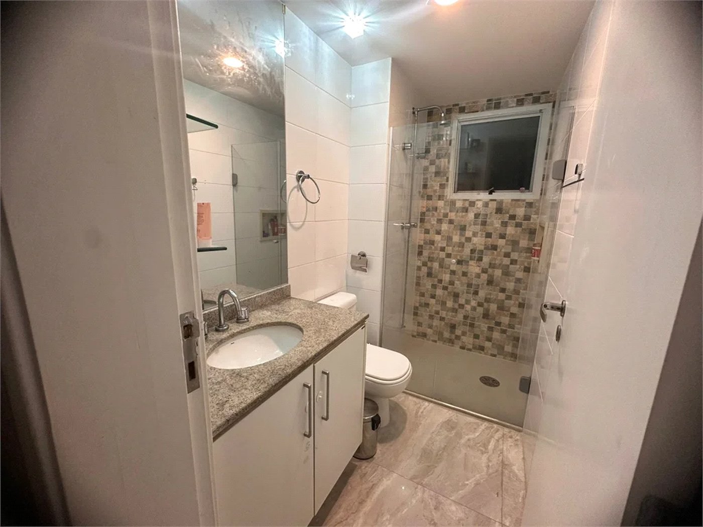 Apartamento à venda com 4 quartos, sendo 3 suítes,  em Paraíso do Morumbi, São Paulo, SP