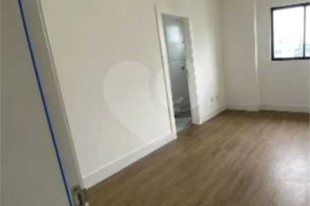 Apartamento à venda com 4 suítes em Meia Praia, Itapema, SC