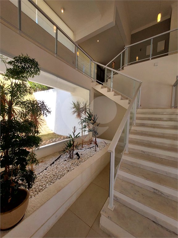 Casa à venda ou para alugar com 4 suítes no condomínio Jardim Primavera, Louveira - SP
