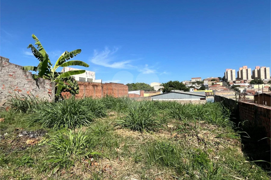 OPORTUNIDADE EM PIRACICABA! Terreno à venda próximo à Avenida 31 de Março, no bairro Higienópolis.