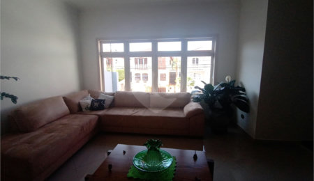 Sobrado à venda com 3 quartos, sendo 1 suíte,  em Jardim França, São Paulo, SP