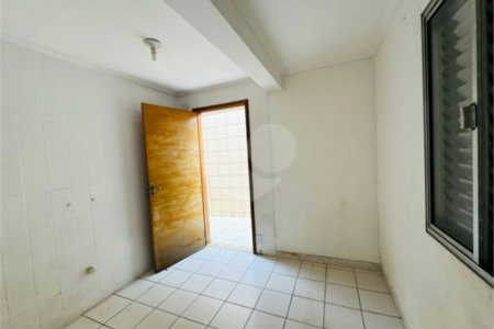 Casa à venda com 3 quartos, sendo 1 suíte,  em Vila Leonor, Guarulhos, SP