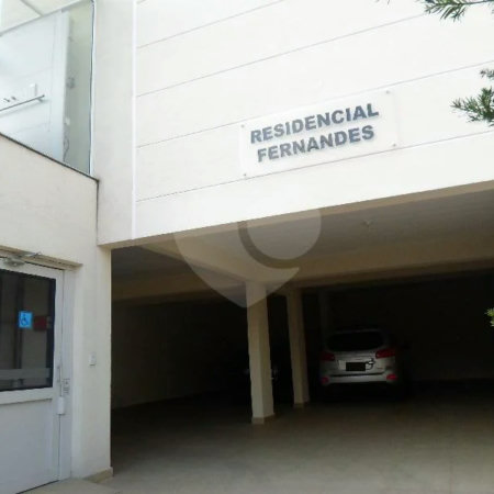 Casa à venda com 3 quartos, sendo 1 suíte,  no condomínio Fernandes, São Paulo - SP