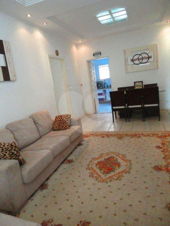 Casa Térrea à venda com 3 quartos, sendo 1 suíte, em Vila Galvão, Guarulhos, SP