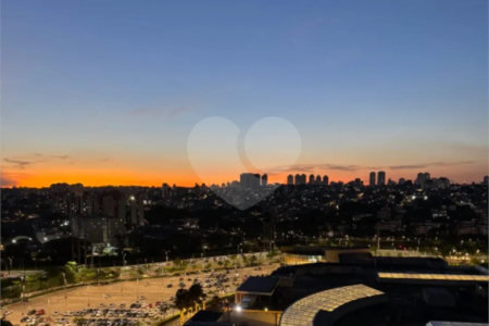 Apartamento à venda com 2 quartos, sendo 1 suíte,  em Cerâmica, São Caetano do Sul, SP