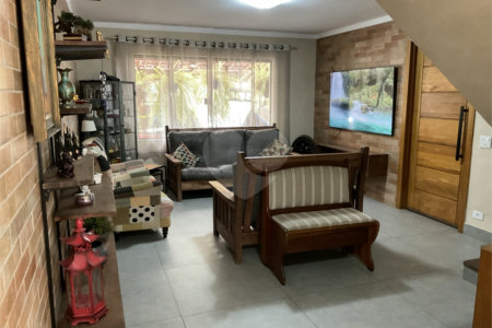 Sobrado à venda com 3 quartos, sendo 1 suíte, em Horto Florestal, São Paulo, SP