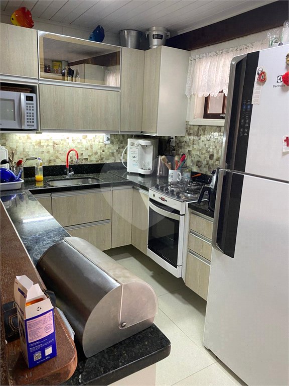 Casa em condomínio à venda com 3 quartos, sendo 2 suítes, em Caravelas, Armação dos Búzios, RJ