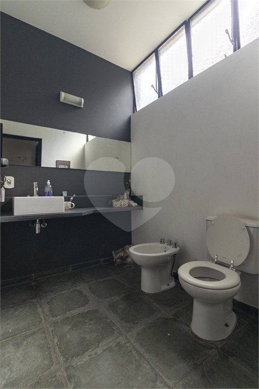 Sobrado à venda com 4 quartos, sendo 2 suítes,  em Vila Morumbi, São Paulo, SP
