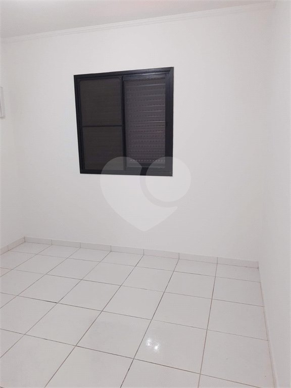 Apartamento no Condomínio Residencial Hadad.