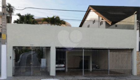 Sobrado à venda com 4 suítes em Santana, São Paulo, SP