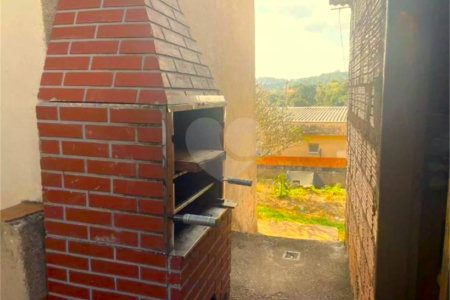 Casa à venda com 3 quartos em Jardim Caparelli (mailasqui), São Roque, SP