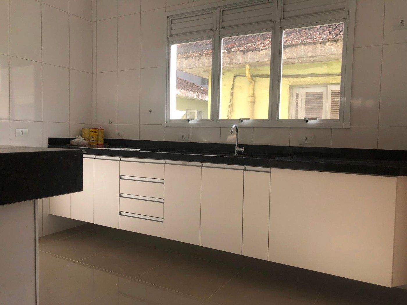 Village com 2 dormitórios à venda, 114 m² por R$ 650.000,00 - Marapé - Santos/SP