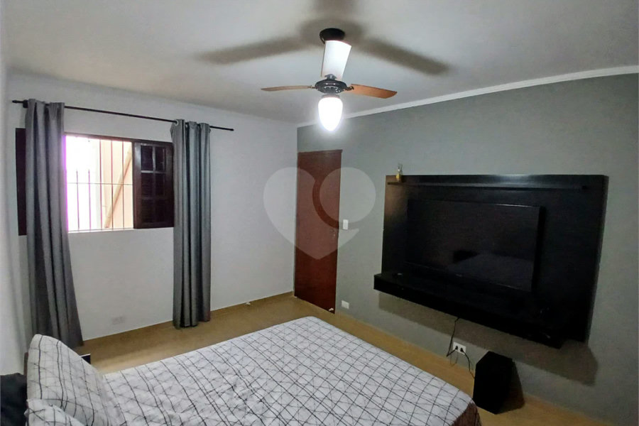 Sobrado à venda com 3 quartos, sendo 1 suíte,  em Tremembé, São Paulo, SP
