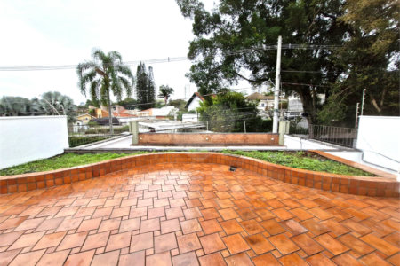 Sobrado à venda ou para alugar com 4 suítes em Granja Julieta, São Paulo, SP