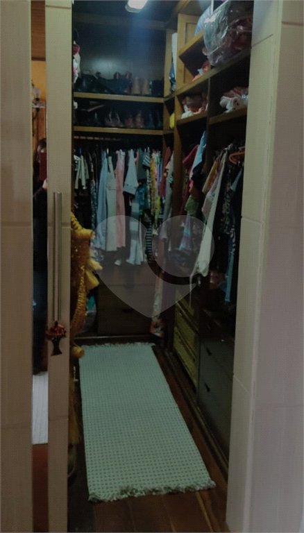Sobrado à venda com 3 quartos, sendo 1 suíte, em Esplanada do Carmo, Jarinu, SP