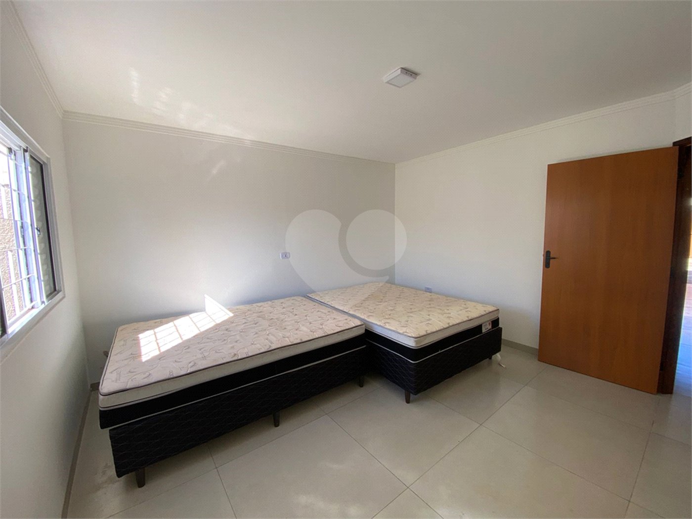 Casa à venda com 3 quartos, sendo 1 suíte, em Jardim Primavera I, Ponta Porã, MS