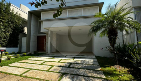 Casa à venda com 4 quartos, sendo 2 suítes, no condomínio Montblanc, Sorocaba - SP