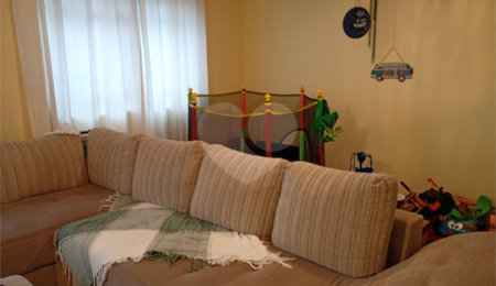 Sobrado à venda ou para alugar com 3 quartos, sendo 1 suíte,  em Horto, São Paulo, SP