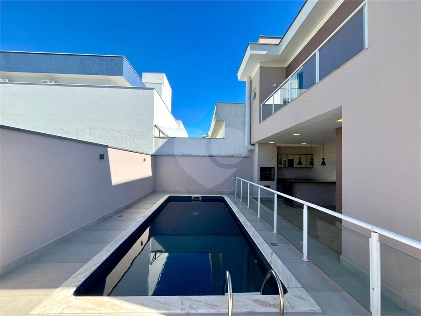 Casa à venda com 3 suítes no condomínio Campos do Conde, Sorocaba - SP