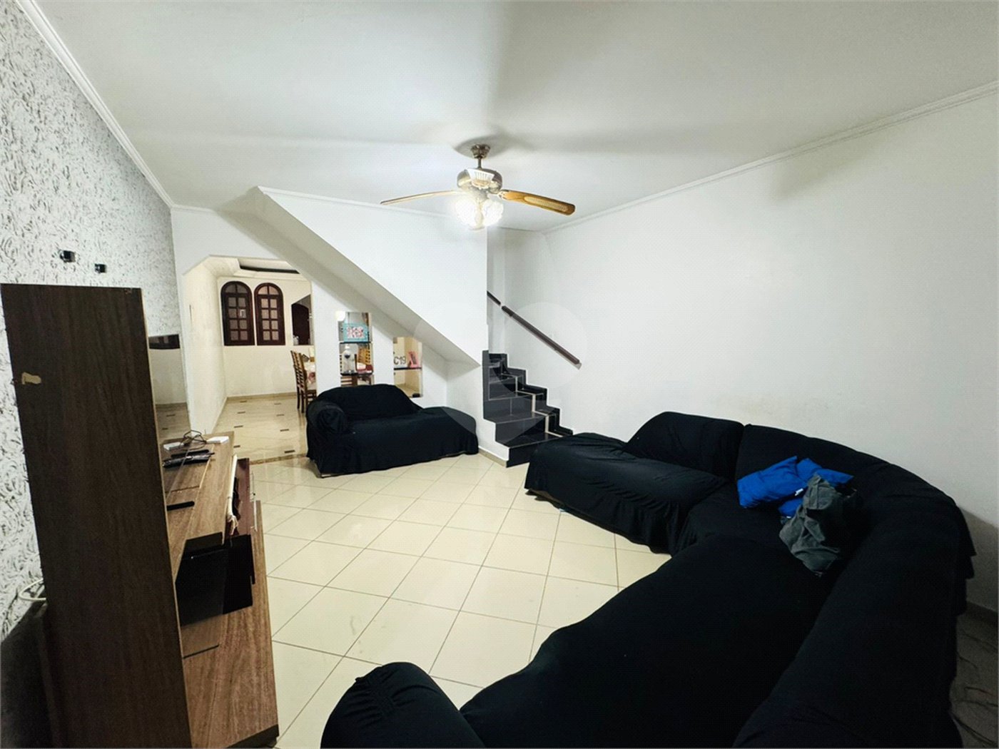 Casa à venda com 4 quartos, sendo 2 suítes, em Parque Santo Antônio, Guarulhos, SP