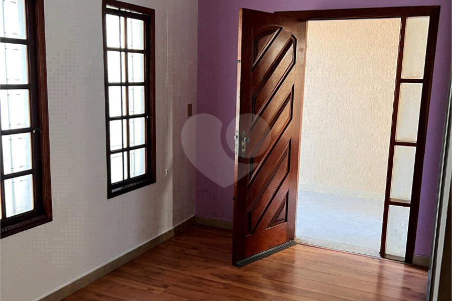 Sobrado à venda com 3 quartos, sendo 1 suíte, em City Recanto Anastácio, São Paulo, SP