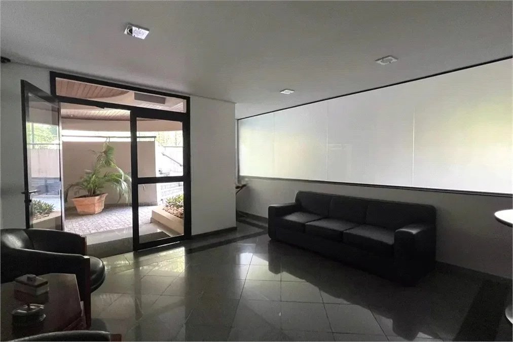 Apartamento à venda com 3 quartos, sendo 1 suíte, em Vila Madalena, São Paulo, SP