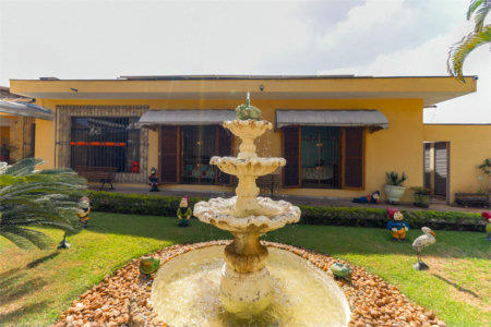 Casa Térrea à venda com 4 suítes em Alto da Lapa, São Paulo, SP
