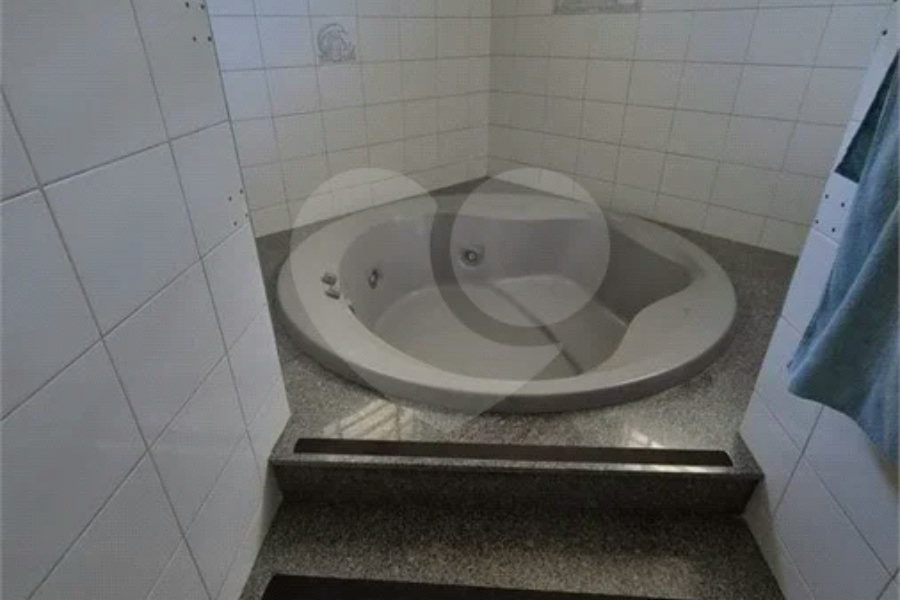 Condomínio à venda com 6 suítes em Cumbari, Mairiporã, SP