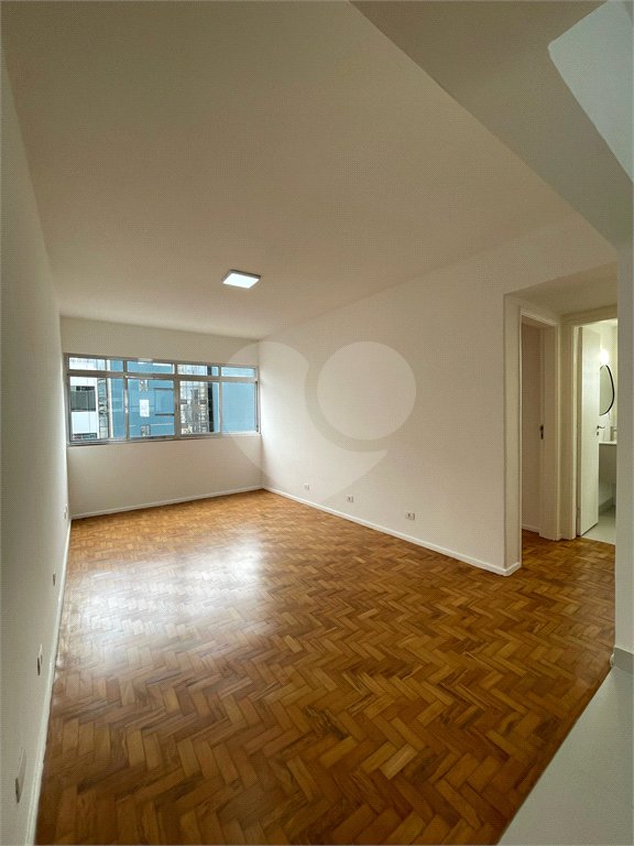 Apartamento à venda com 3 quartos, sendo 1 suíte, em Vila Mariana, São Paulo, SP