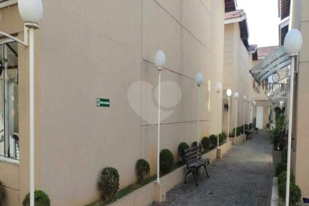 Casa à venda com 2 quartos no condomínio San Francisco Village, São Paulo - SP