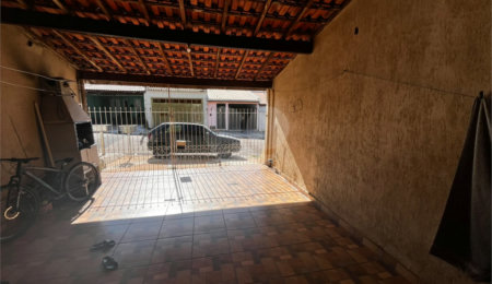 Casa à venda com 3 quartos, sendo 1 suíte,  em Vila Barth, Itapetininga, SP