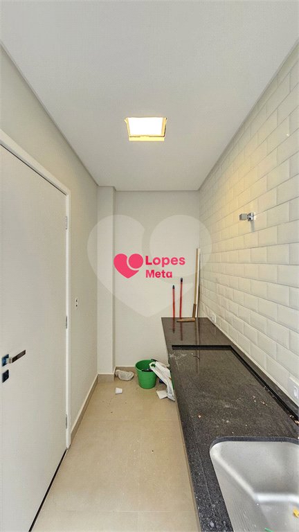 Casa à venda com 4 quartos, sendo 2 suítes, no condomínio Reserva Aruanã, São José dos Campos - SP