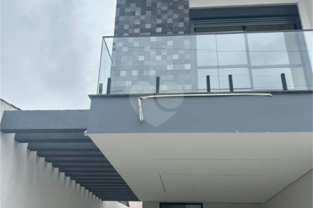 Sobrado à venda com 3 suítes em Vila Yara, Osasco, SP