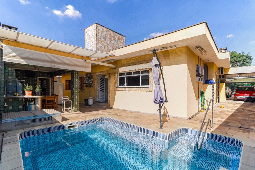 Casa Térrea à venda com 4 suítes em Alto da Lapa, São Paulo, SP