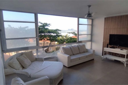 Apartamento Residencial à venda, Pitangueiras, Guarujá - AP0444.