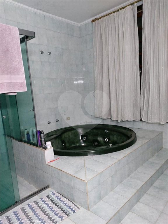 Sobrado à venda com 4 quartos, sendo 1 suíte, em Vila Rosália, Guarulhos, SP