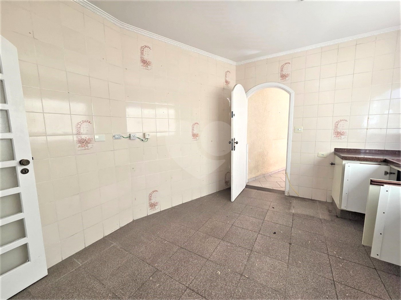 Sobrado à venda ou para alugar com 3 quartos, sendo 2 suítes,  em Vila Lucia, São Paulo, SP