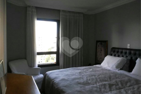 Apartamento à venda com 4 quartos, sendo 2 suítes, em Santa Teresinha, São Paulo, SP